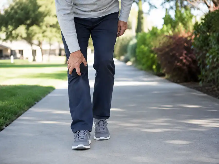Knee pain while walking
