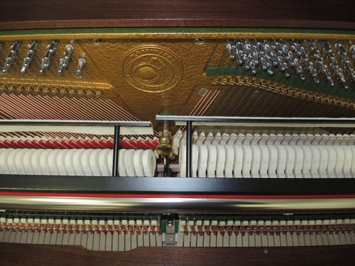 Nové pianino W.Hoffmann T122