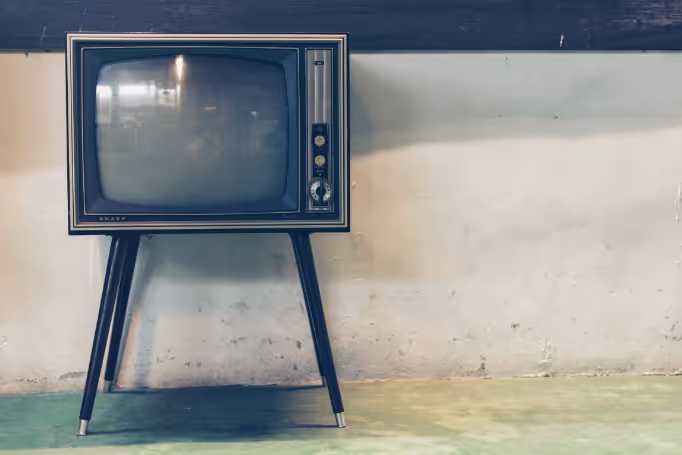 what is a crt tv