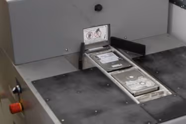 Degaussing machine