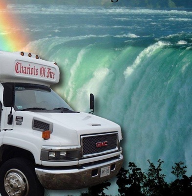 Tour bus in front of Niagara Falls