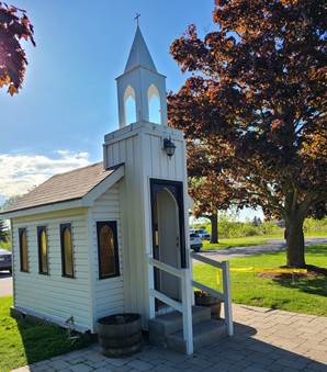 Living Waters wayside Chapel on the Niagara Parkway