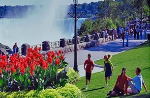 Queen Victoria Park in Summer
