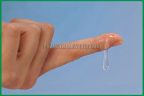 Hiện tượng ra nhiều khí hư màu trắng trong