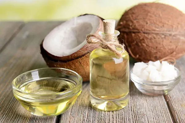 Dầu dừa có khả năng làm co búi trĩ ngoại