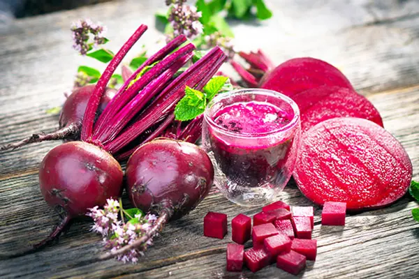 Có kinh nguyệt nên ăn gì để ra nhiều máu - Củ dền