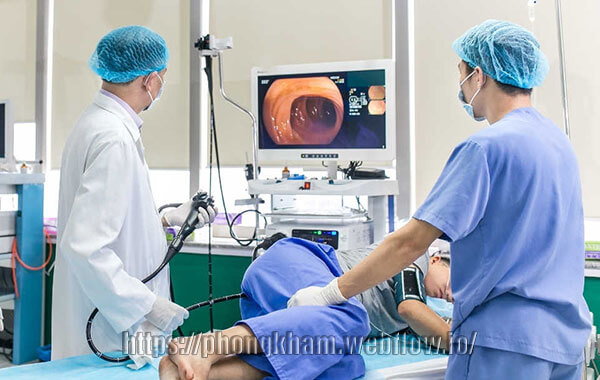 Cách khắc phục đại tiện ra máu tươi như thế nào?