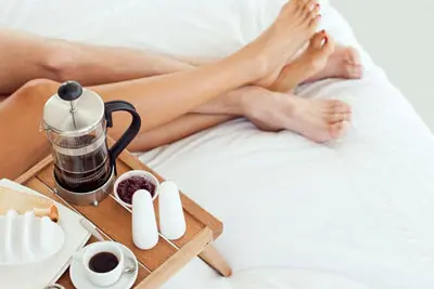 Quan hệ xong uống cà phê có sao không? BS Tư Vấn