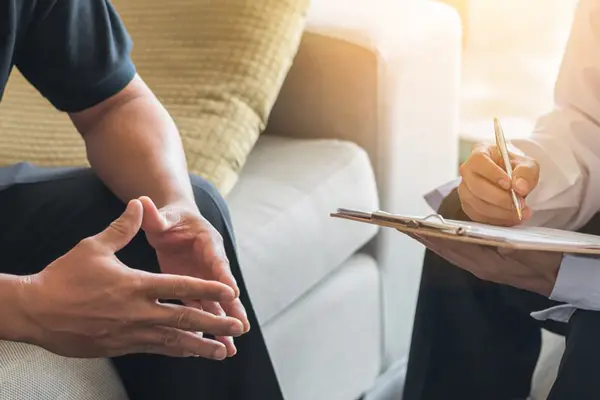 Tư vấn cắt bao quy đầu ở đâu an toàn, uy tín?