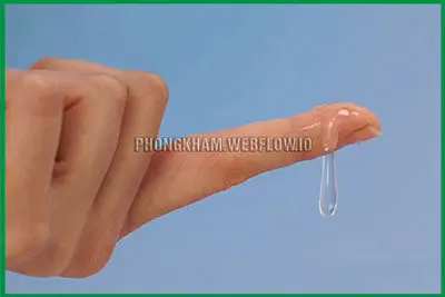 Bị ra nhiều khí hư màu trắng trong là dấu hiệu của bệnh gì cách chữa tại nhà