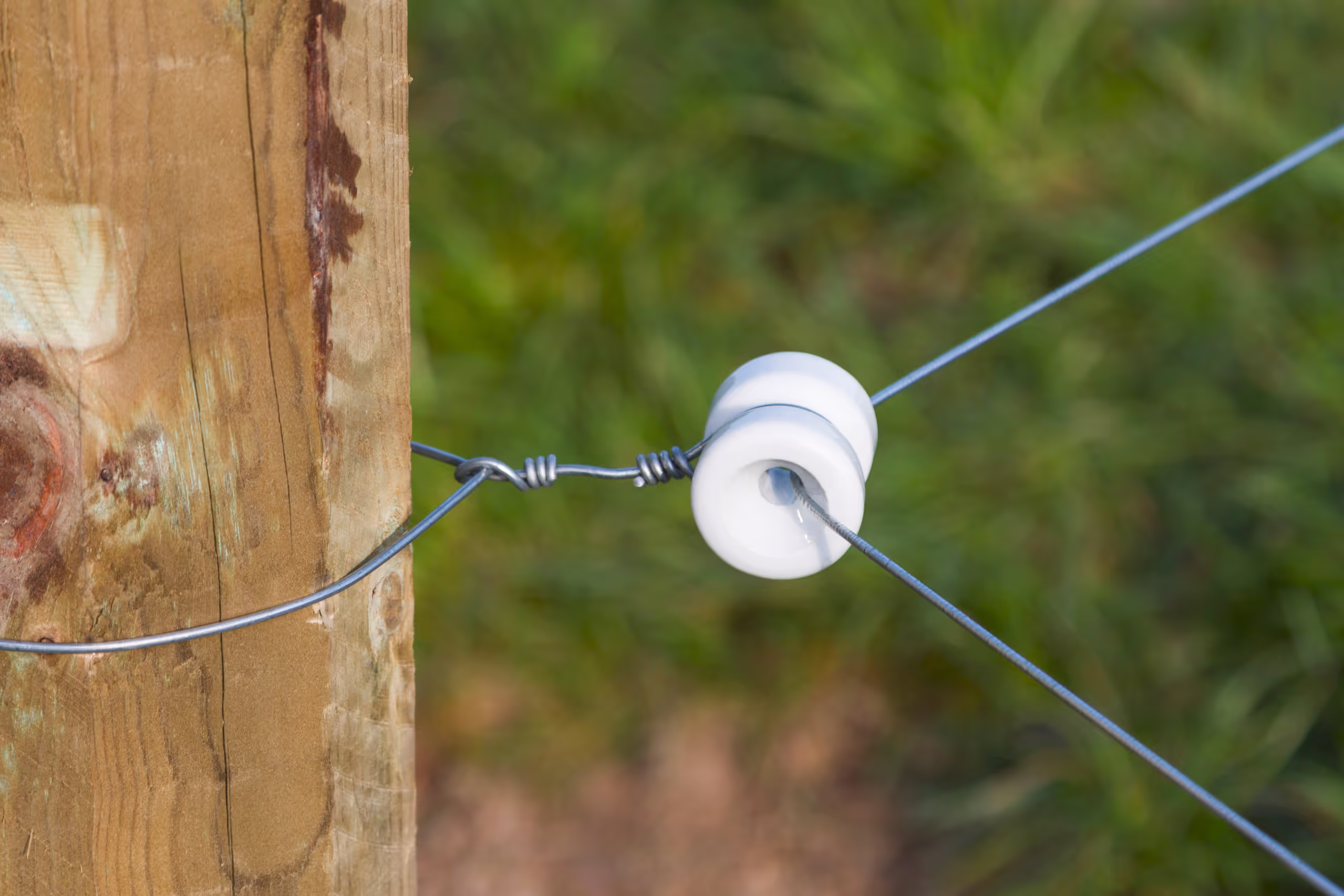 Corner Round Porcelain Insulator