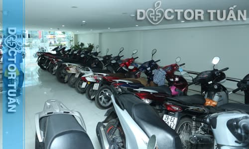 Bãi đỗ xe phòng khám đa khoa Hưng Thịnh