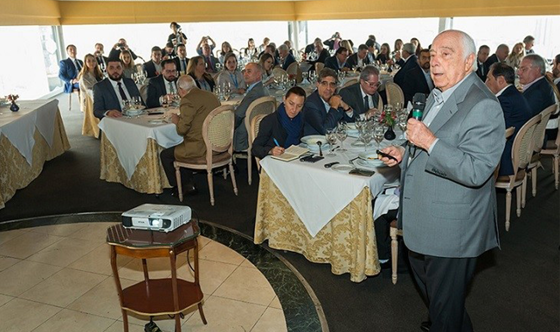 Vida e previdência crescem com ou sem reforma, diz Molina