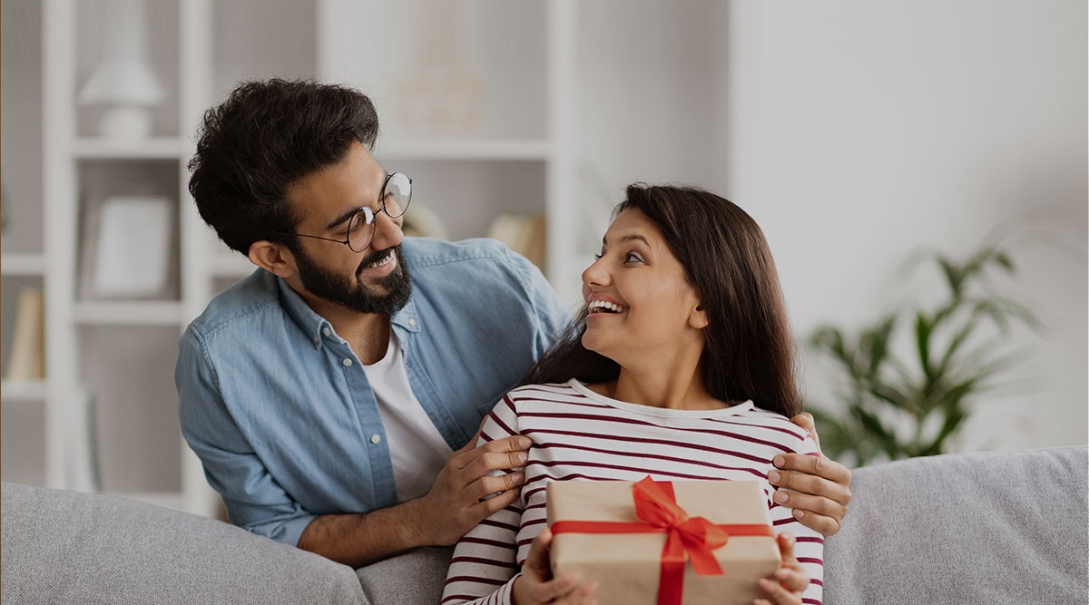 21 Gifts for Your Wife: Best Options for Every Type of Woman
