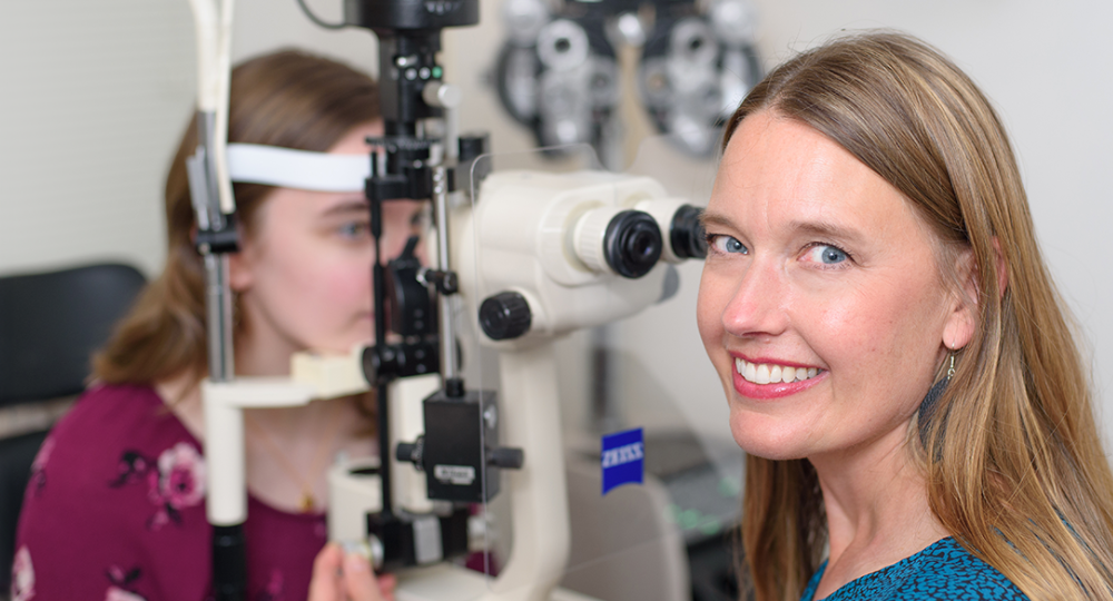 Dr. Lisa Timmerman performs and eye exam