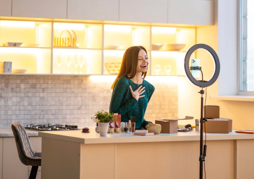 find social media influencers