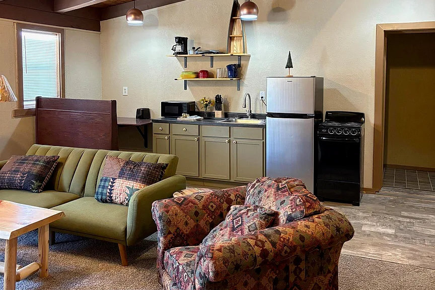 400 Quadna Mountain Rd #113