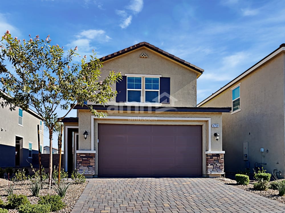 4754 Tree Swing Street