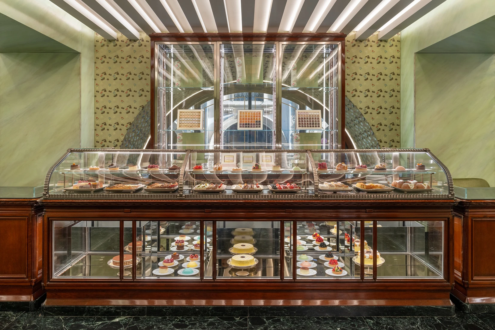 Marchesi 1824-Prada Galleria Vittorio Emanuele II