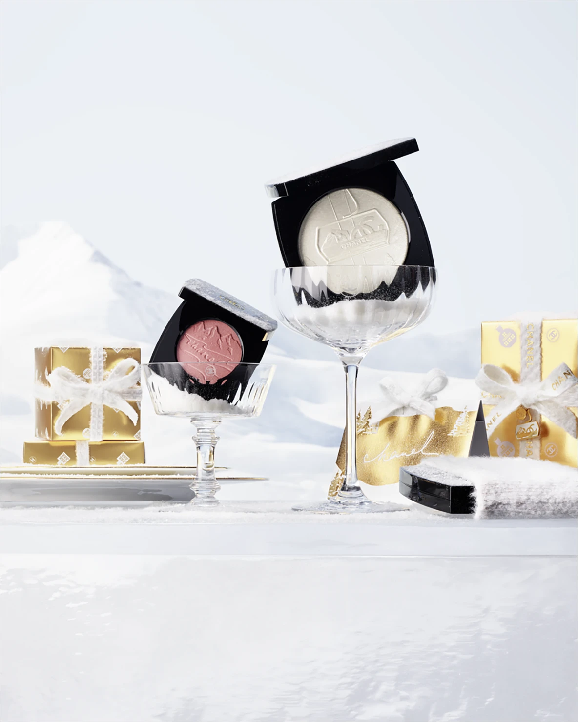 Chanel Holiday Makeup Collection. Copyright CHANEL