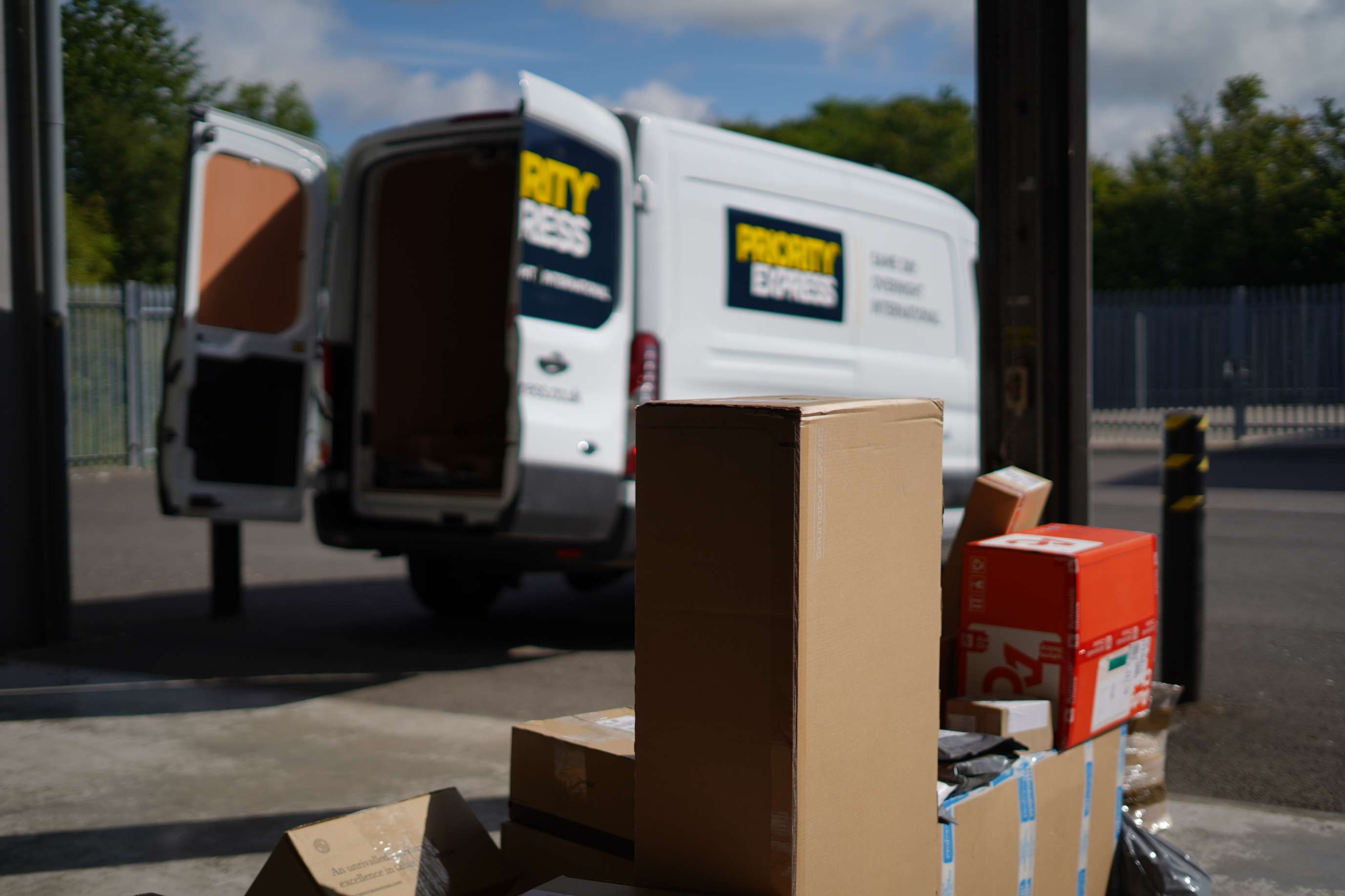 Secure, Reliable Parcel Delivery Across Bristol & the UK