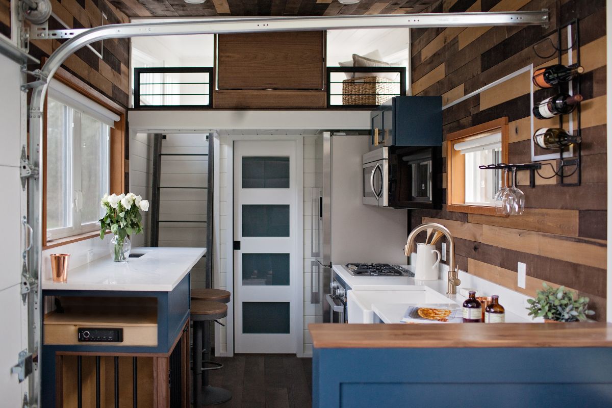 Minimalist Living: The Hidden Financial Benefits