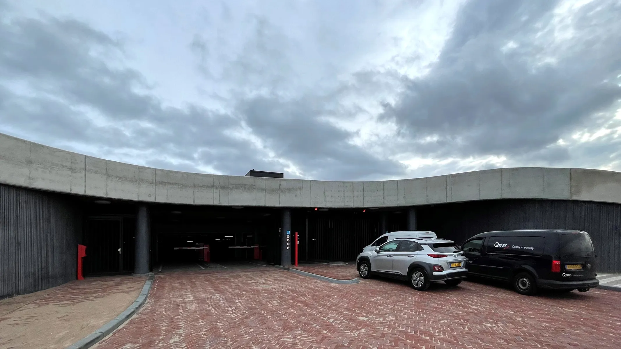 Unieke parkeergarage Noordelijk Havenhoofd Scheveningen opgeleverd