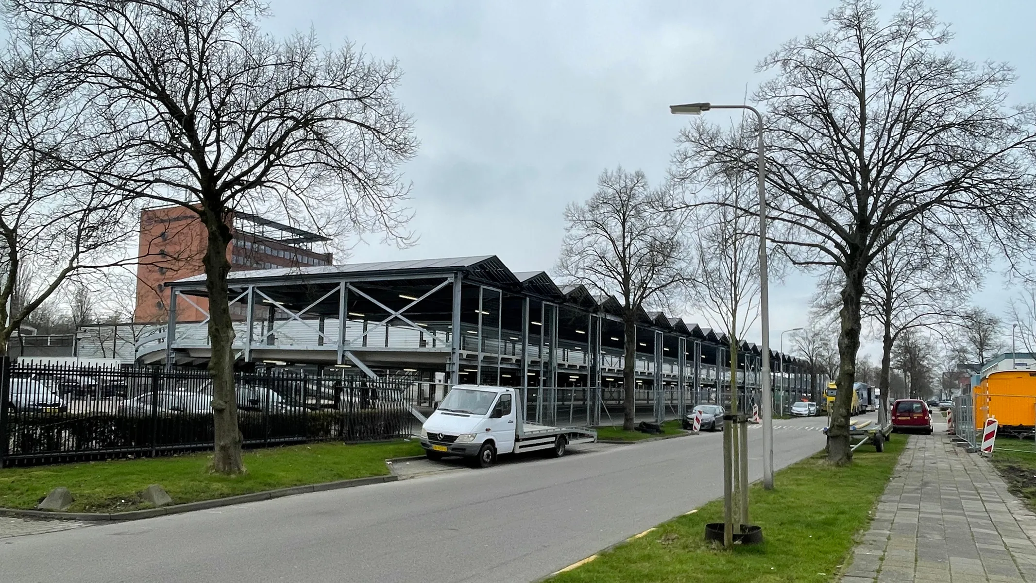 Parkeerdek TBI Amersfoort opgeleverd