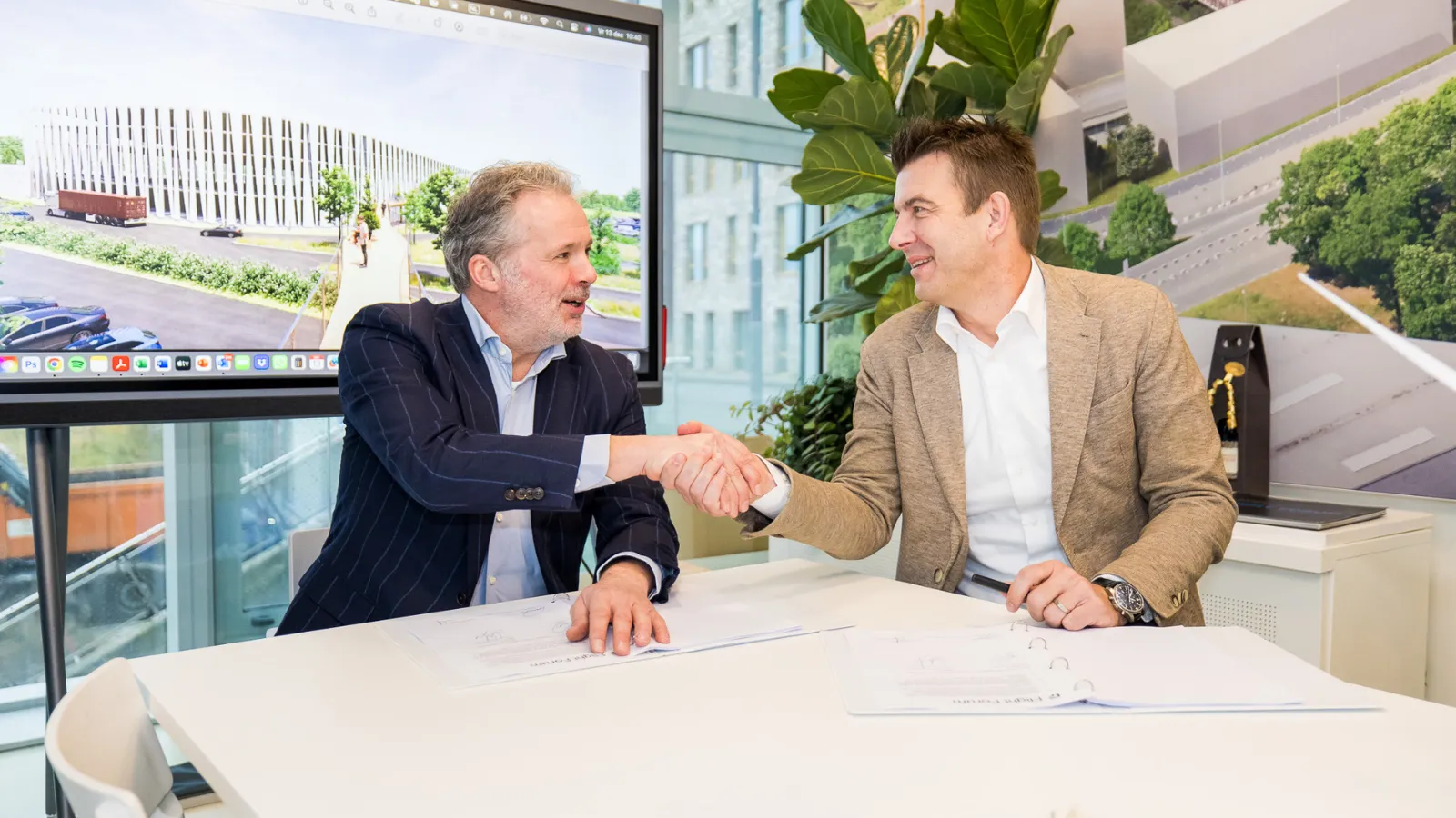 Bouwteamovereenkomst getekend voor innovatieve parkeergarage Flight Forum Eindhoven