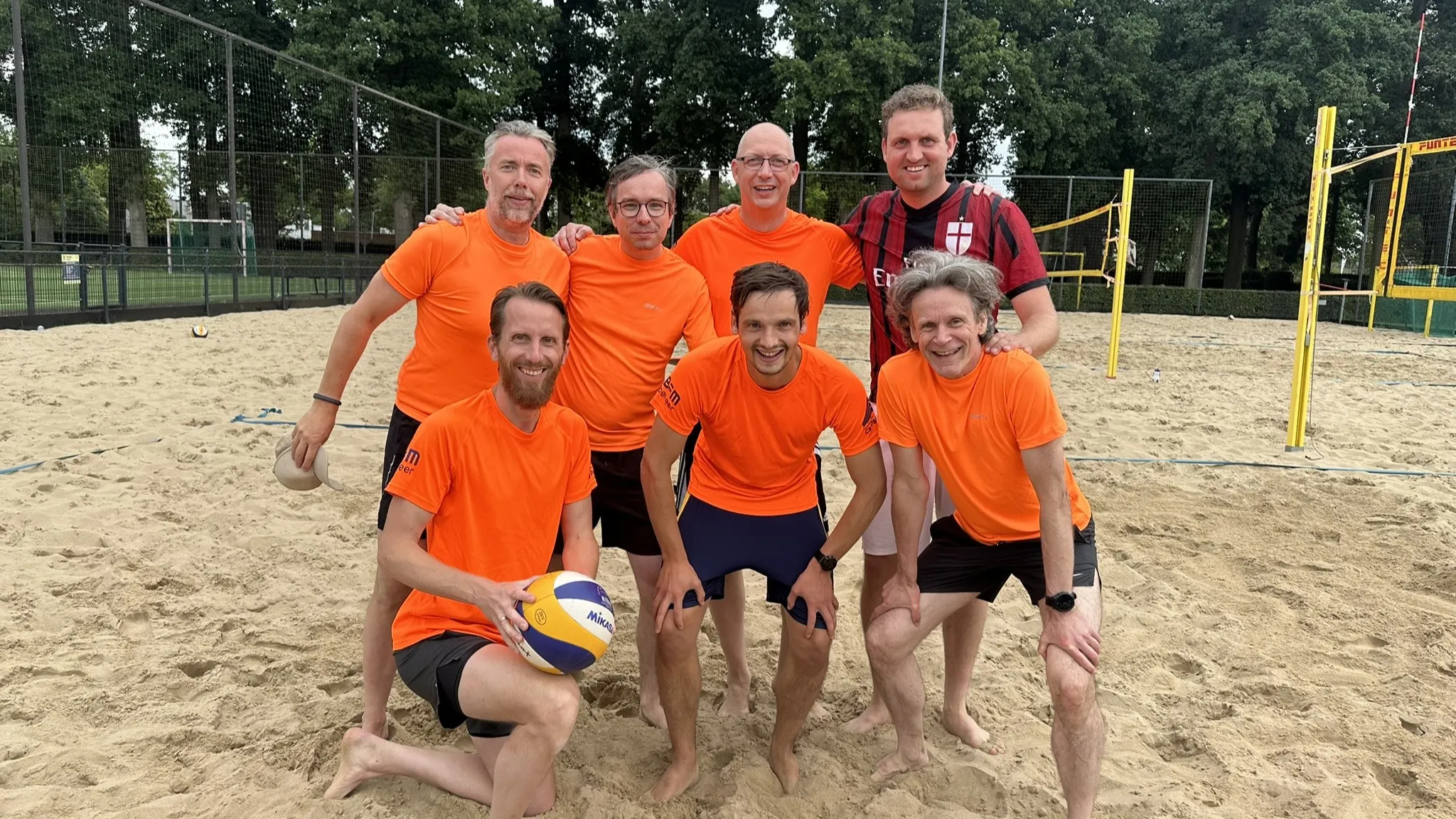 Geslaagd Beachvolleybal- en Kubb-toernooi 2025