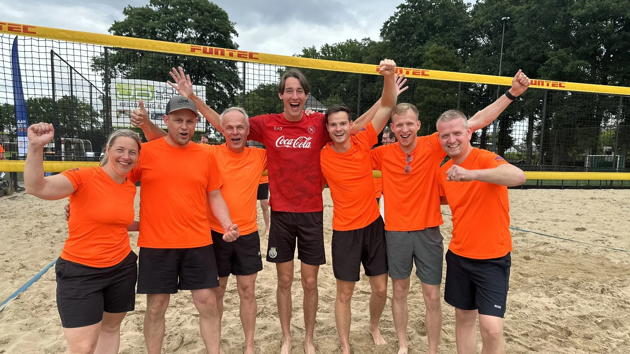 Geslaagd Beachvolleybal- en Kubb-toernooi 2025