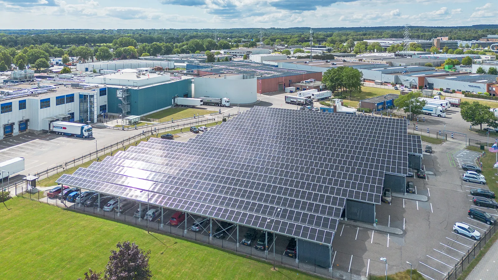 Solar carport Apeldoorn