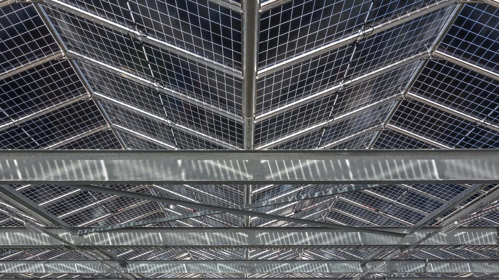 Solar carport Apeldoorn