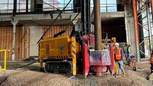 Eerste boorpaal geslagen voor parkeervoorziening Machinefabriek Vlissingen