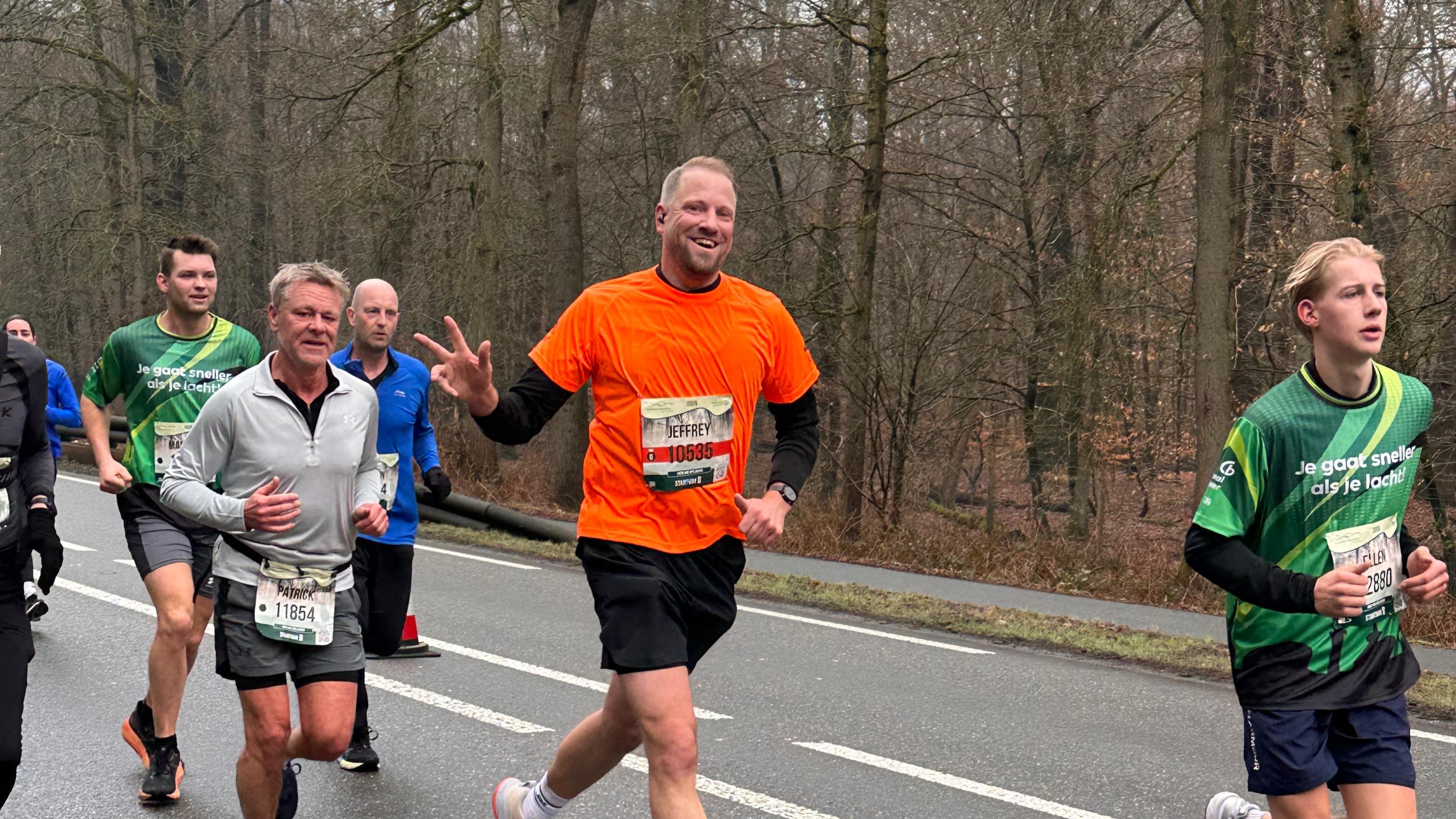 Trotse deelnemer aan de Midwinter Marathon in Apeldoorn