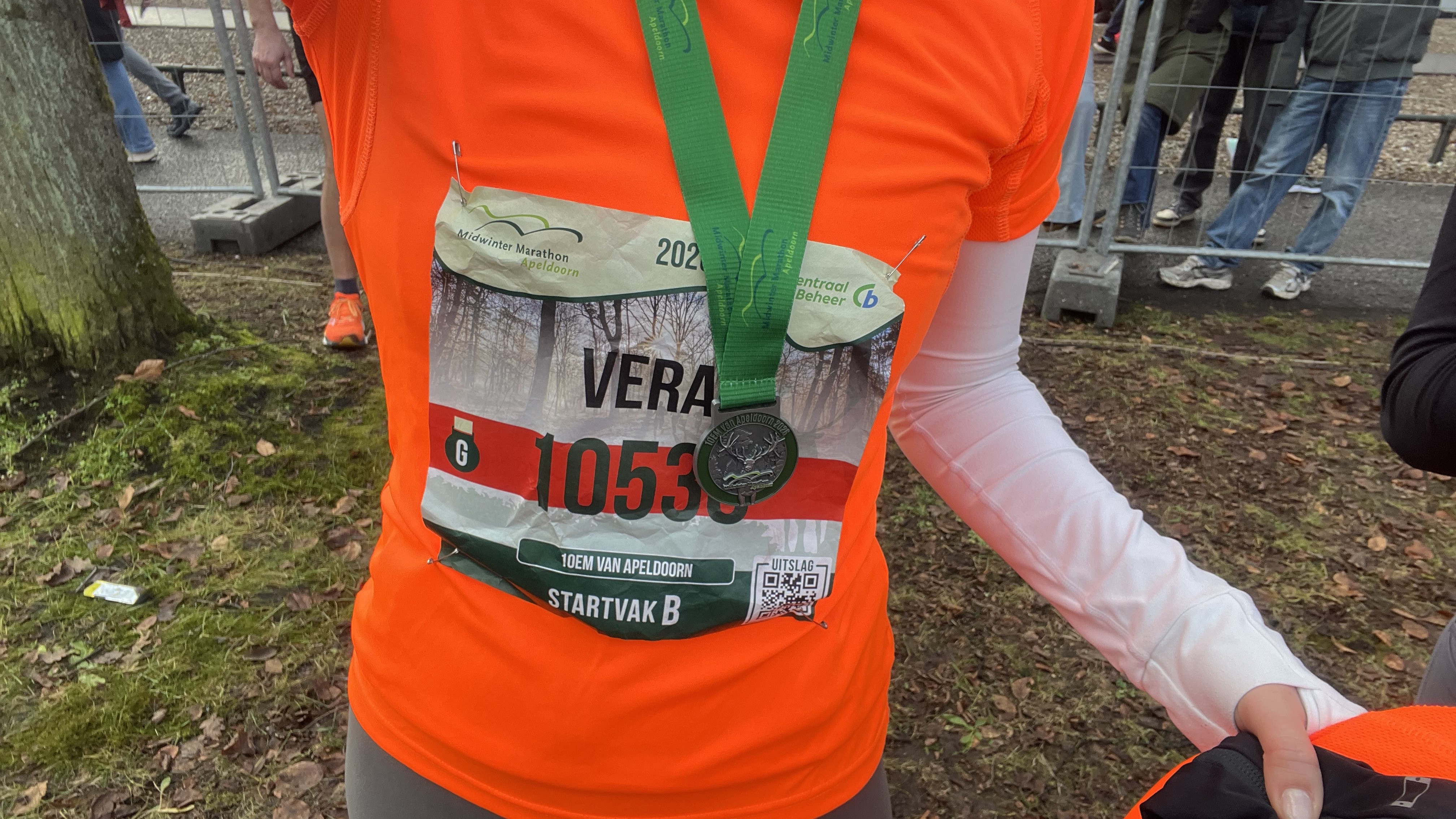 Trotse deelnemer aan de Midwinter Marathon in Apeldoorn