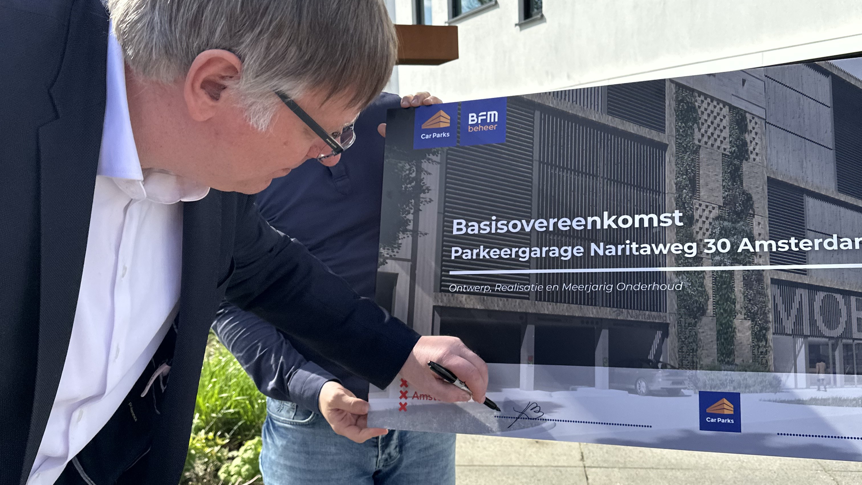 Wij realiseren nieuwe parkeergarage met E-mobility Hub aan Naritaweg in Amsterdam
