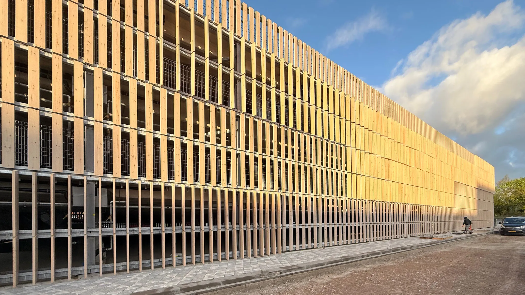 Eindstation nadert bij P+R Ede‑Wageningen