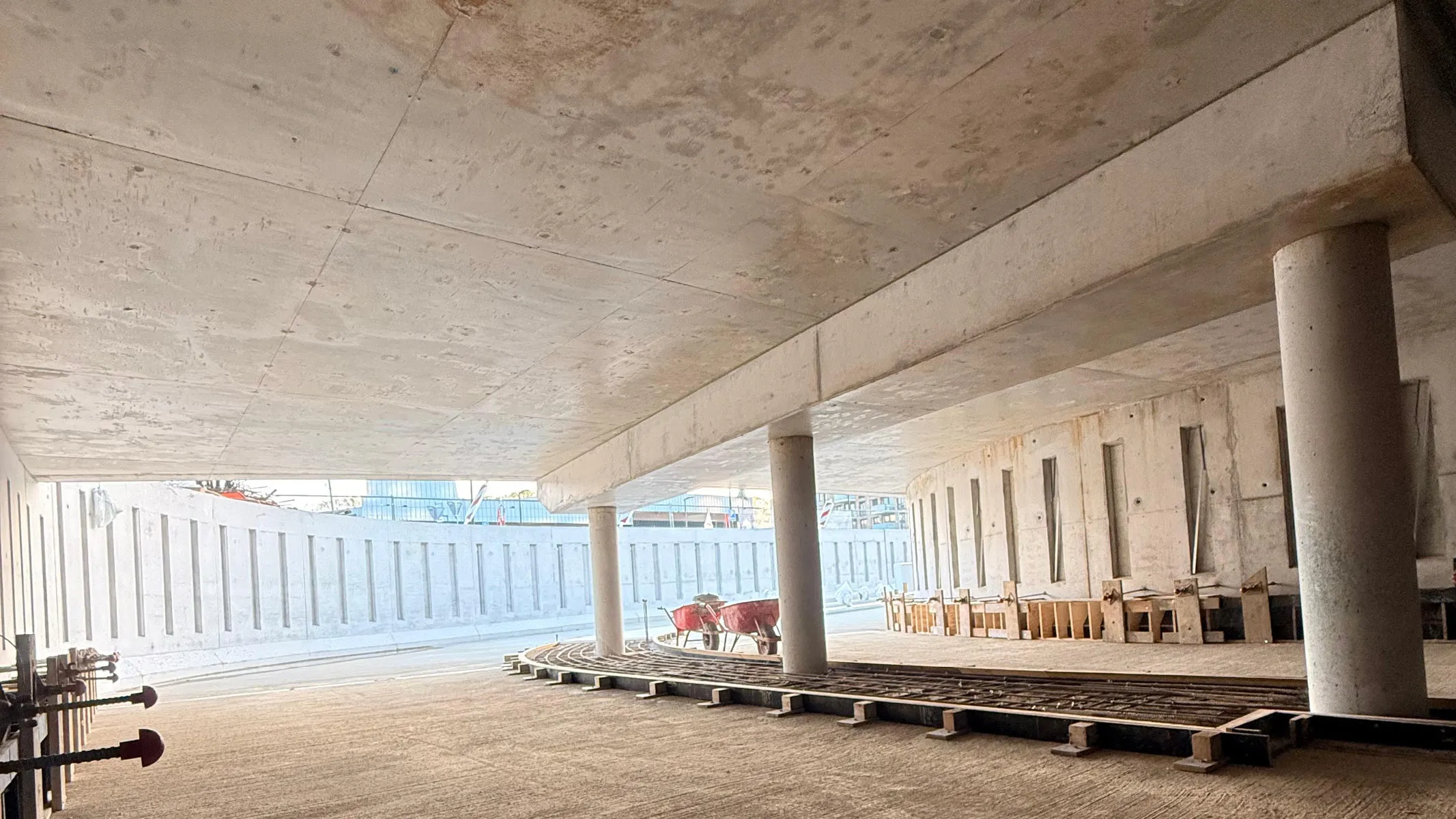 Eindstation nadert bij P+R Ede‑Wageningen