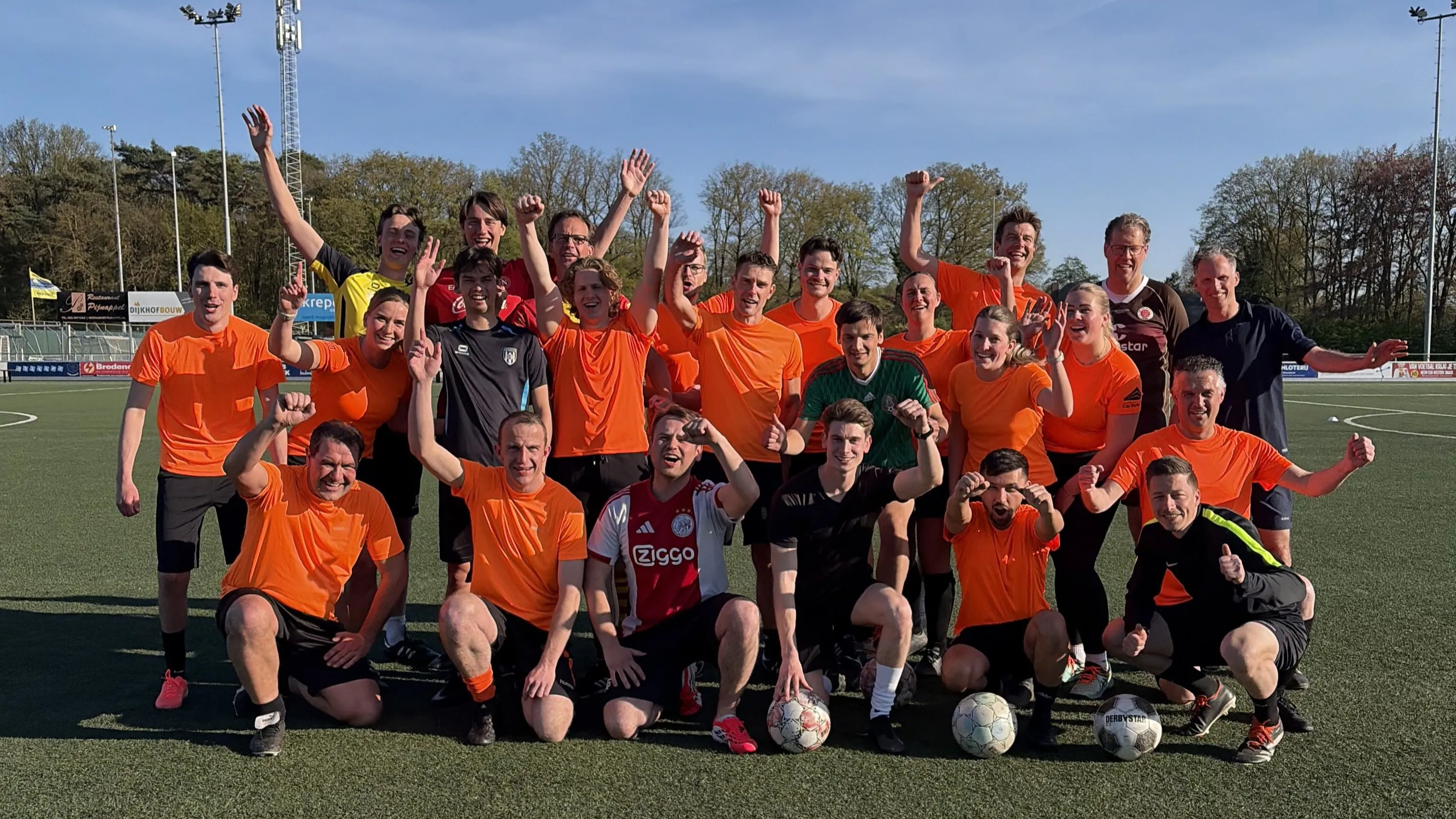 Geslaagd voetbaltoernooi bij SC Klarenbeek: sportiviteit, plezier en een terechte winnaar