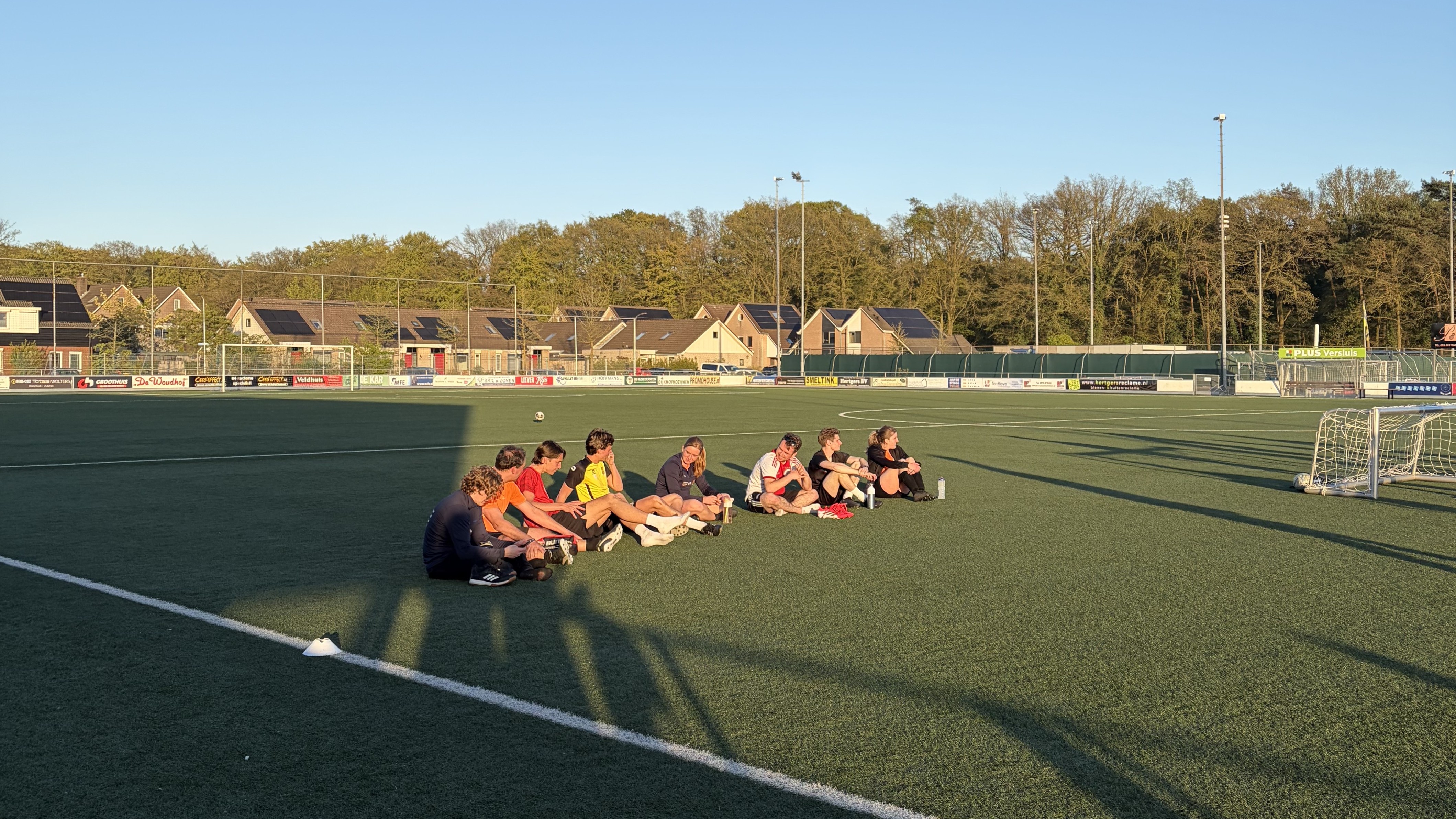 Geslaagd voetbaltoernooi bij SC Klarenbeek: sportiviteit, plezier en een terechte winnaar