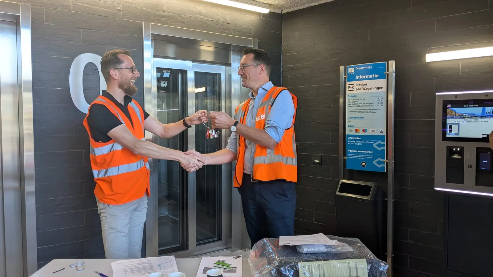 Succesvolle oplevering van duurzame P+R parkeergarage Station Ede-Wageningen