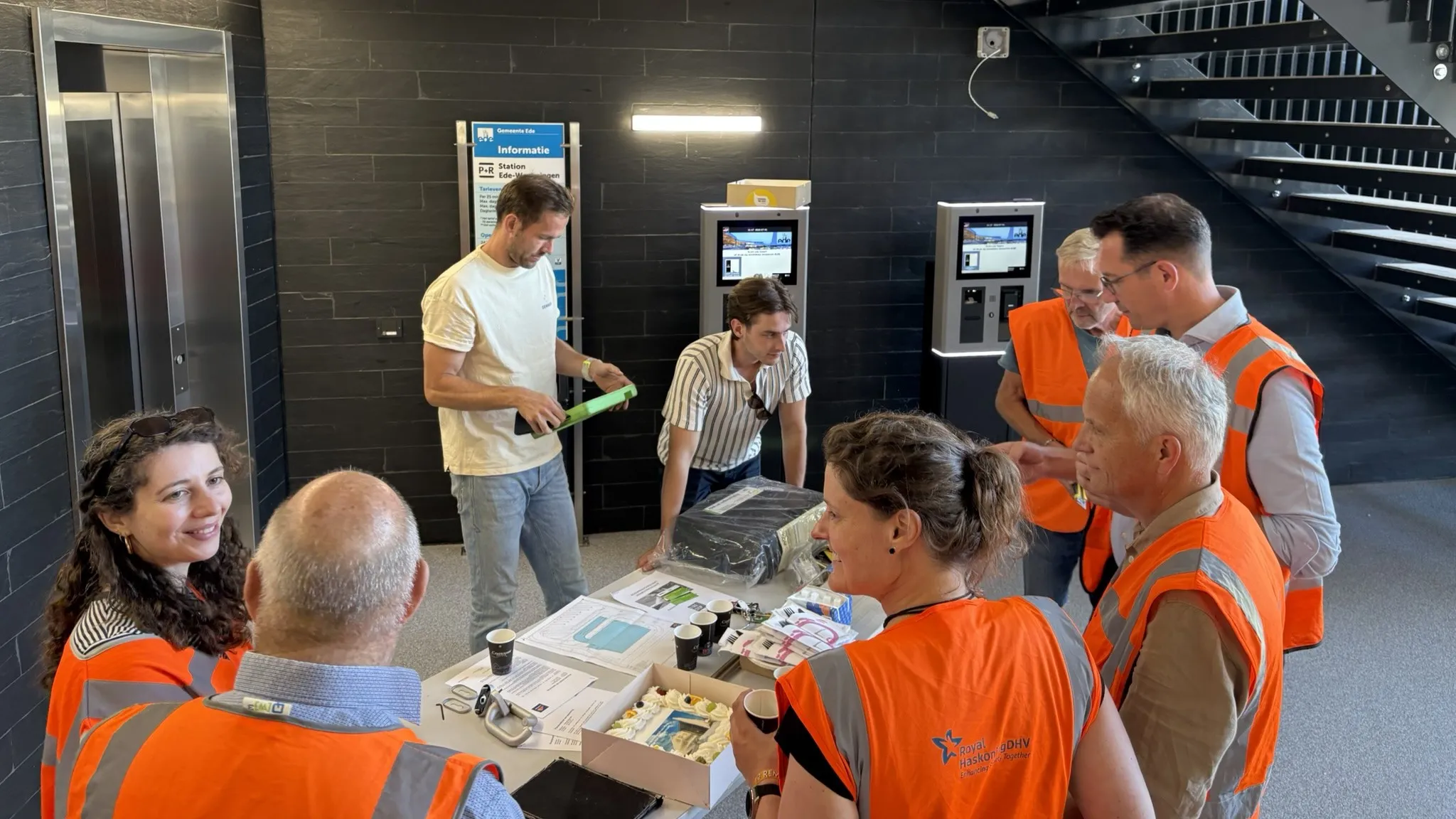 Succesvolle oplevering van duurzame P+R parkeergarage Station Ede-Wageningen