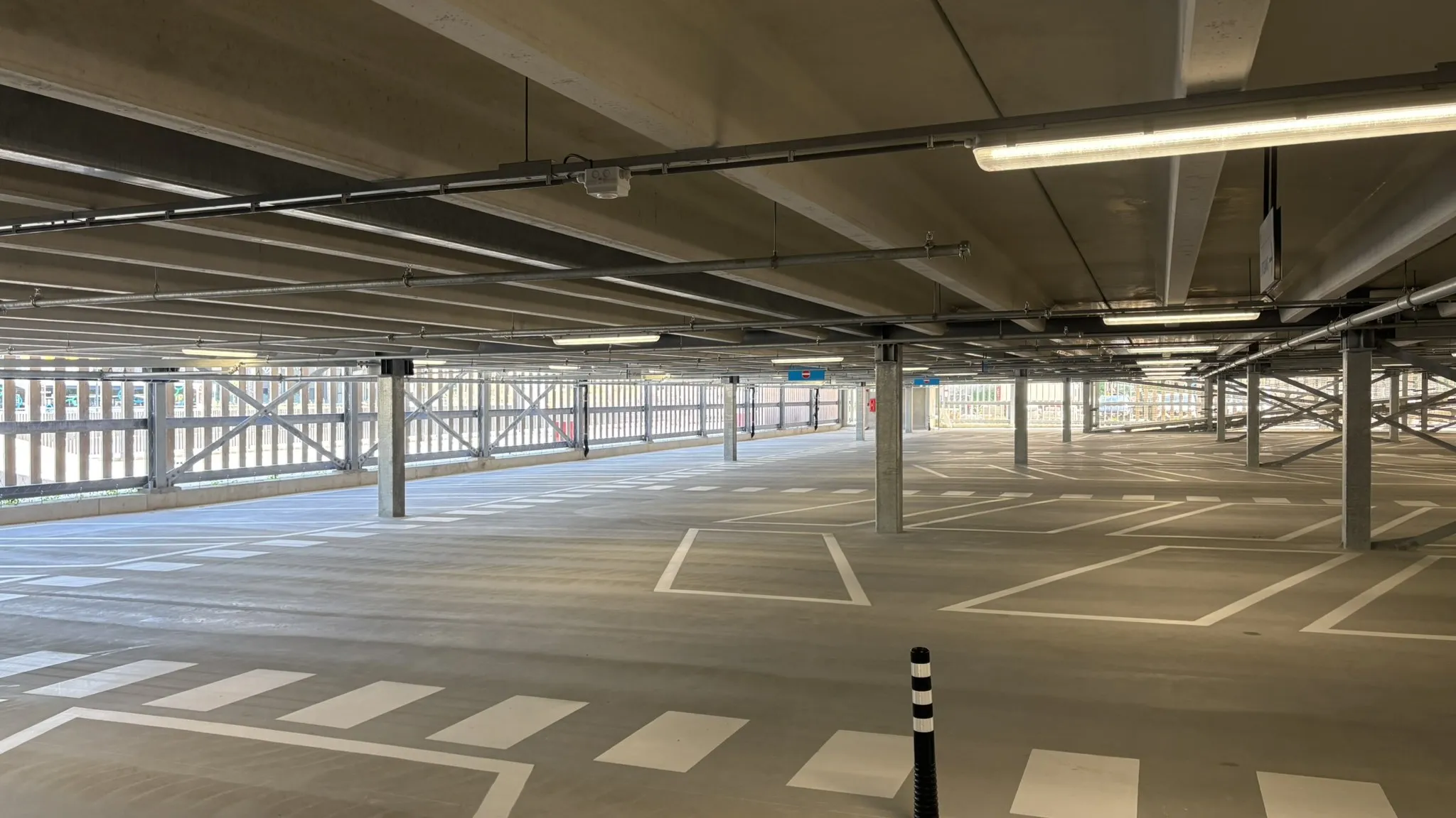Succesvolle oplevering van duurzame P+R parkeergarage Station Ede-Wageningen