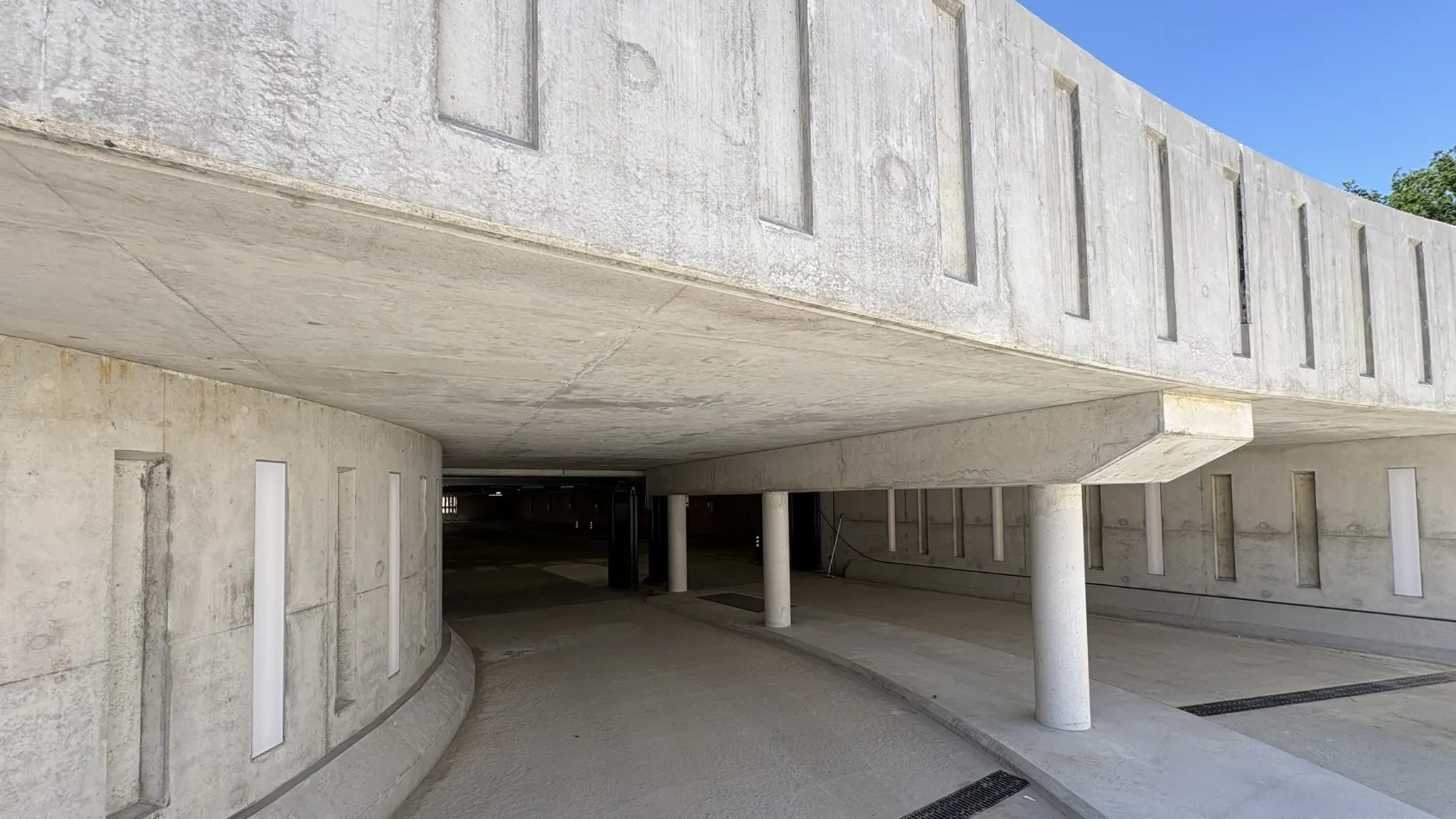 Succesvolle oplevering van duurzame P+R parkeergarage Station Ede-Wageningen