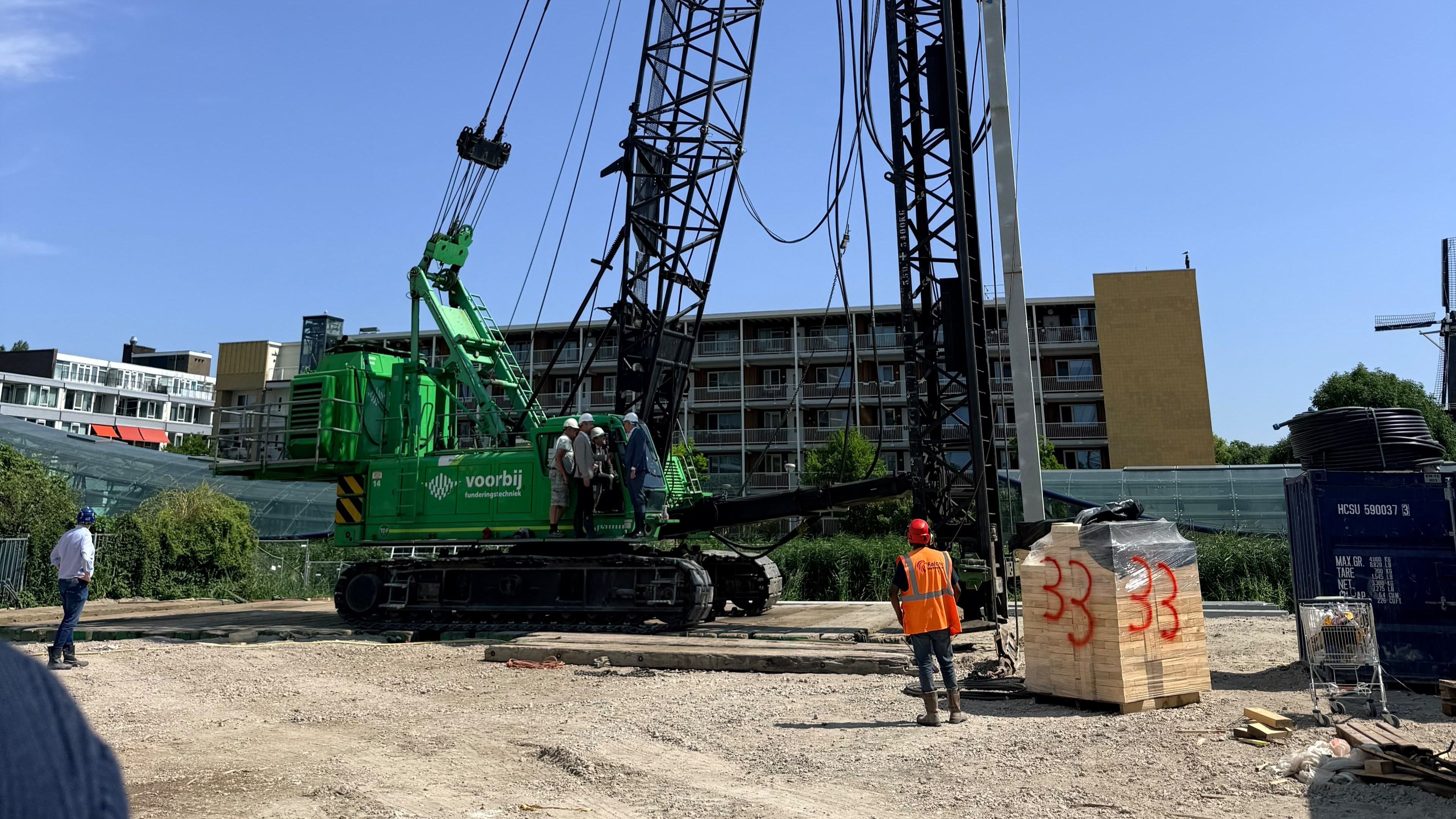 Start bouw gevierd van groene parkeerhub De Nieuwe Kethelpoort in Schiedam