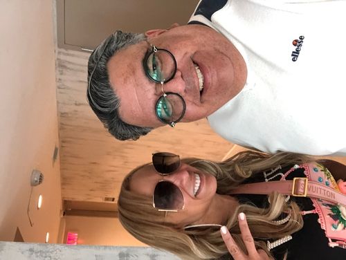 Carlos Bauza and Maite Rivero Singer.
@carlosbauza @bauza
#carlosbauza #bauza #celebritywebdesigner #webdesign #ecommerce #digitalmarketing #graphicdesigner