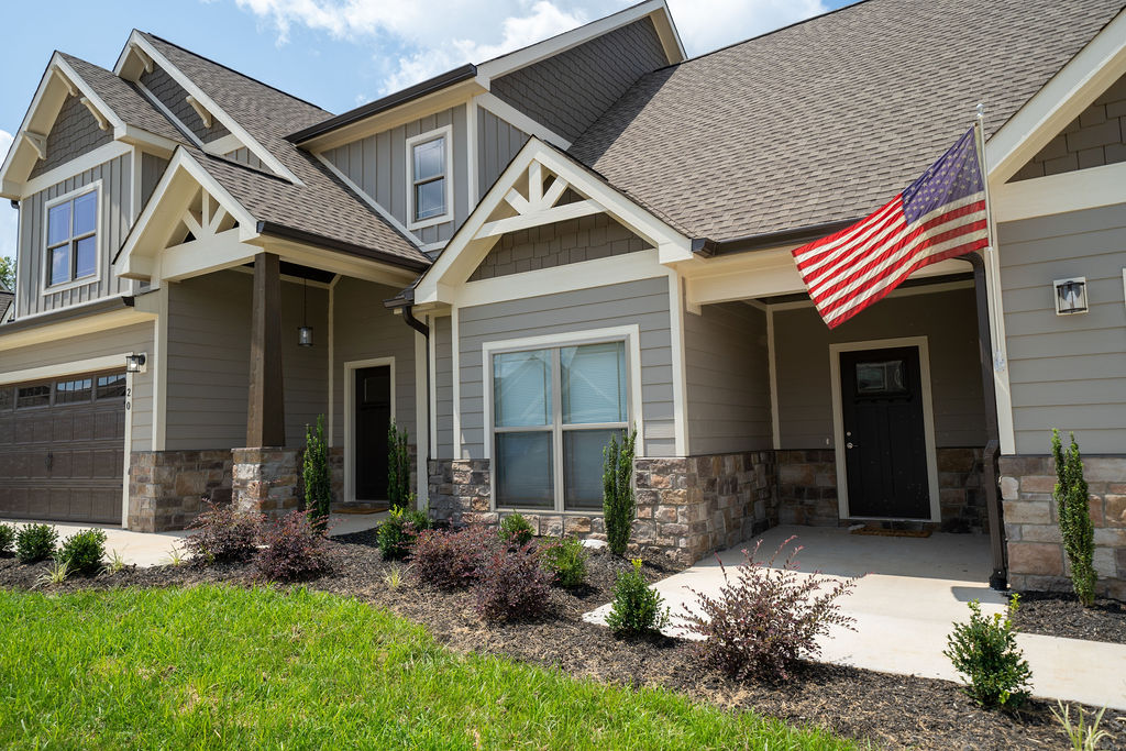 Exterior of Lake Villa Town House