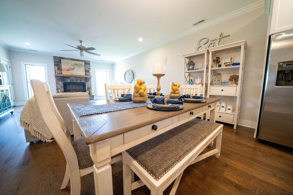 Dining table with dinner set in town house
