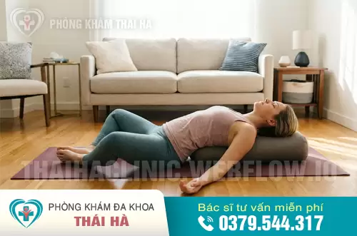 Tư thế Con Bướm (Reclined Butterfly Pose)